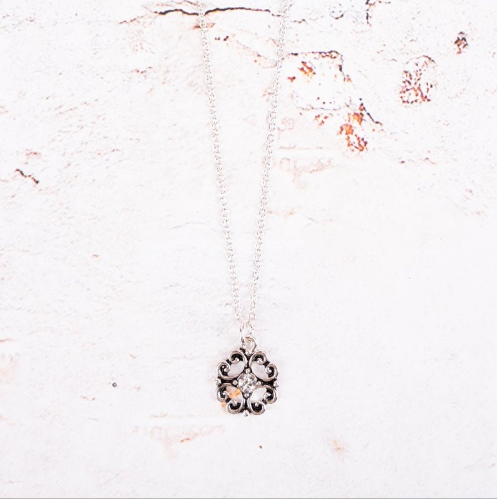 CRYSTAL SILVERTONE FILIGREE NECKLACE